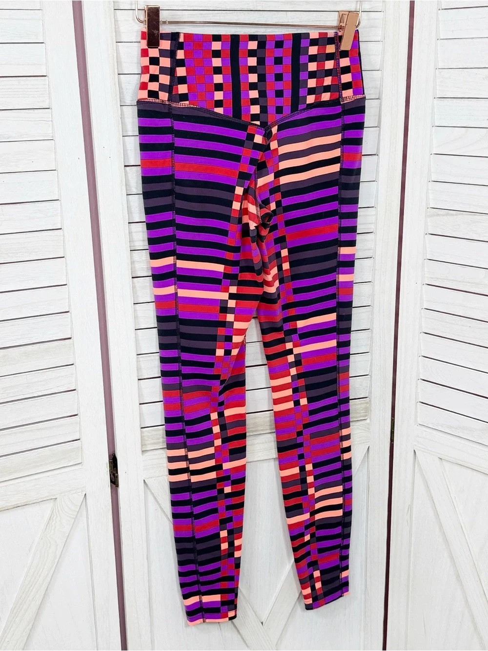 Nike Dri Fit Legendary Geometric Stripe Leggings Purple Multi XS Running Workout